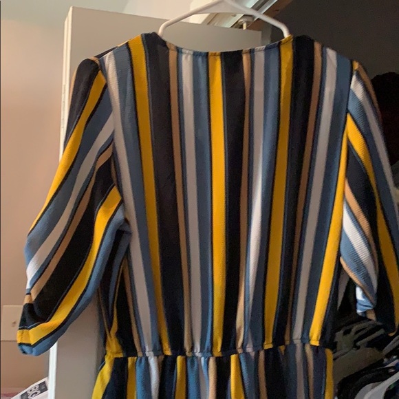 Dress - Picture 3 of 3